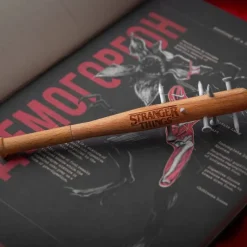 Clearance Bolígrafo bate de béisbol de Steve - Stranger Things con pin Stranger Things