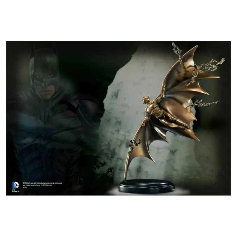 The Noble Collection Figuras Dc^Estatua de Bronce Batman Begins™ Volando -