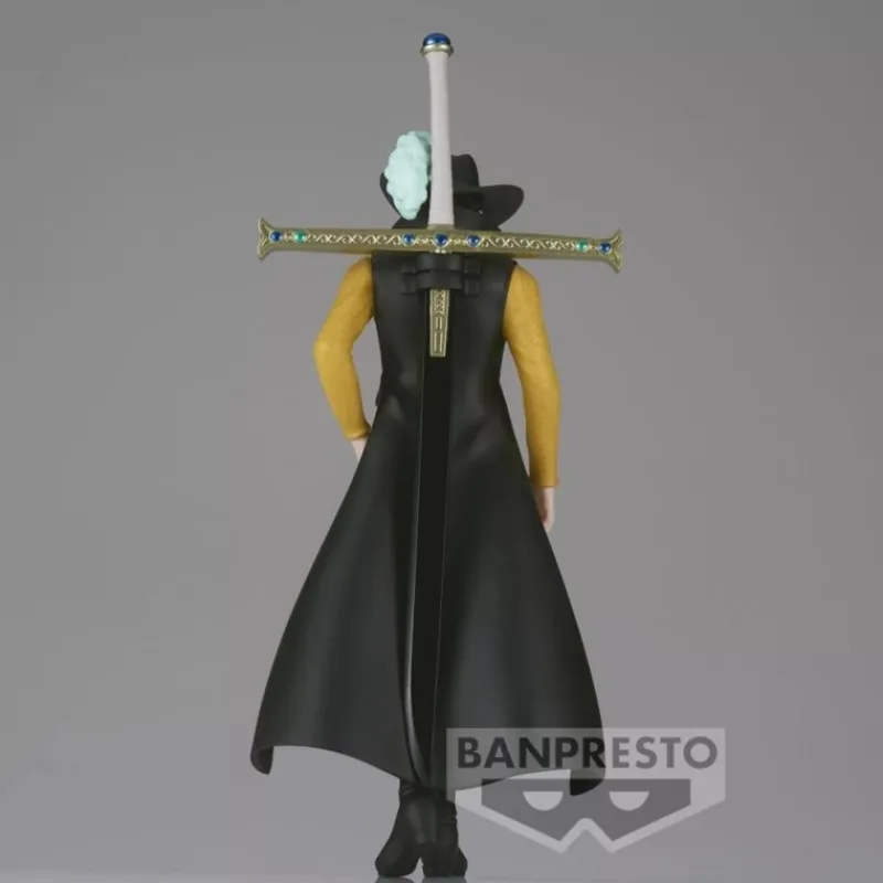 Banpresto Figuras One Piece|Figuras^Figura Dracule Mihawk One Piece The Shukko 16 cm