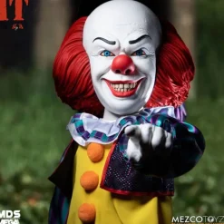 Mezco Toys Pennywise It Y Stephen King |Coleccionismo De Miedo Y Terror^Figura MDS Deluxe Pennywise 38 cm -
