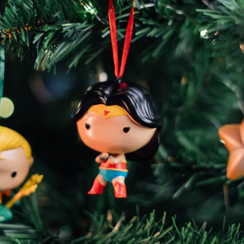 Grupo Erik Juego De Tronos Y La Casa Del Dragón ^Set de 3 Adornos de Navidad DC Comics: Superman, Wonder Woman y Aquaman