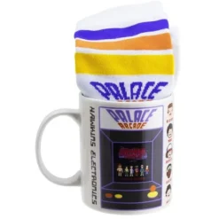 Paladone Products Stranger Things^Set de Taza y Calcetines Stranger Things Palace Arcade